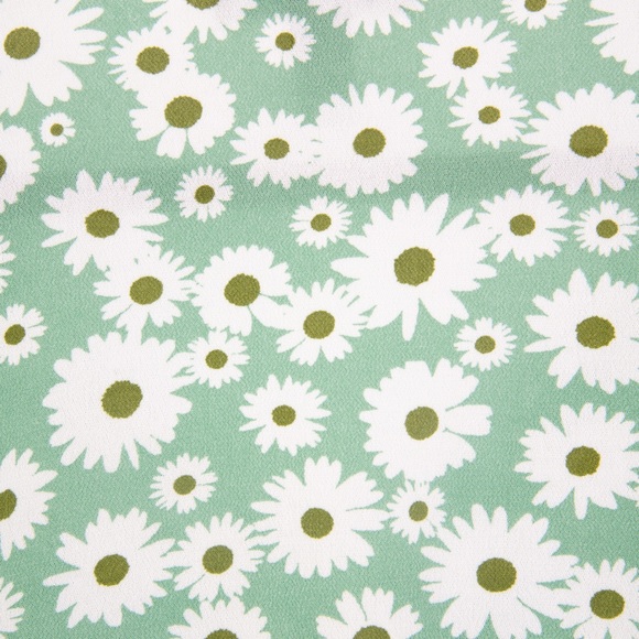 Forever 21 Green Daisy V-Neck Tie Blouse - Picture 5 of 12